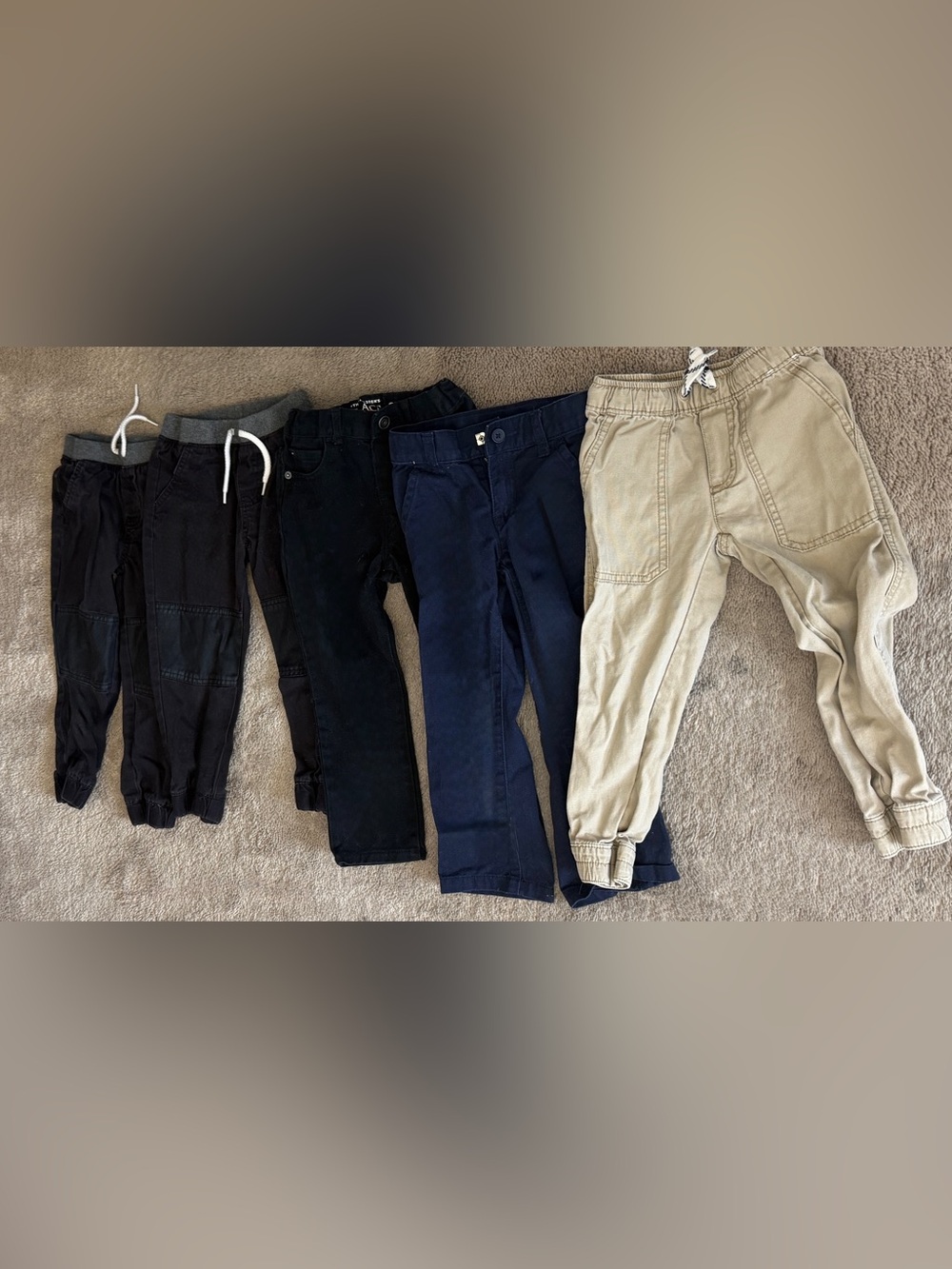 ♻️ Preowned Toddler Boy Khaki Pants, set of 5